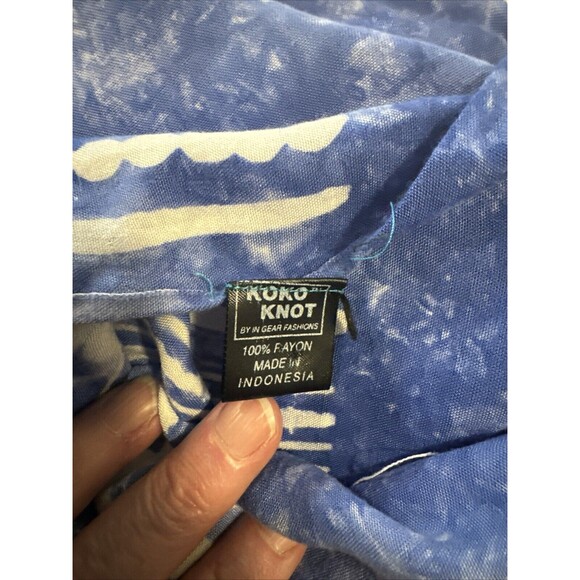 Koko Knot Blue & White Batik Dolphin Print Beach Cover Up Sarong Wrap Scarf - Picture 6 of 7